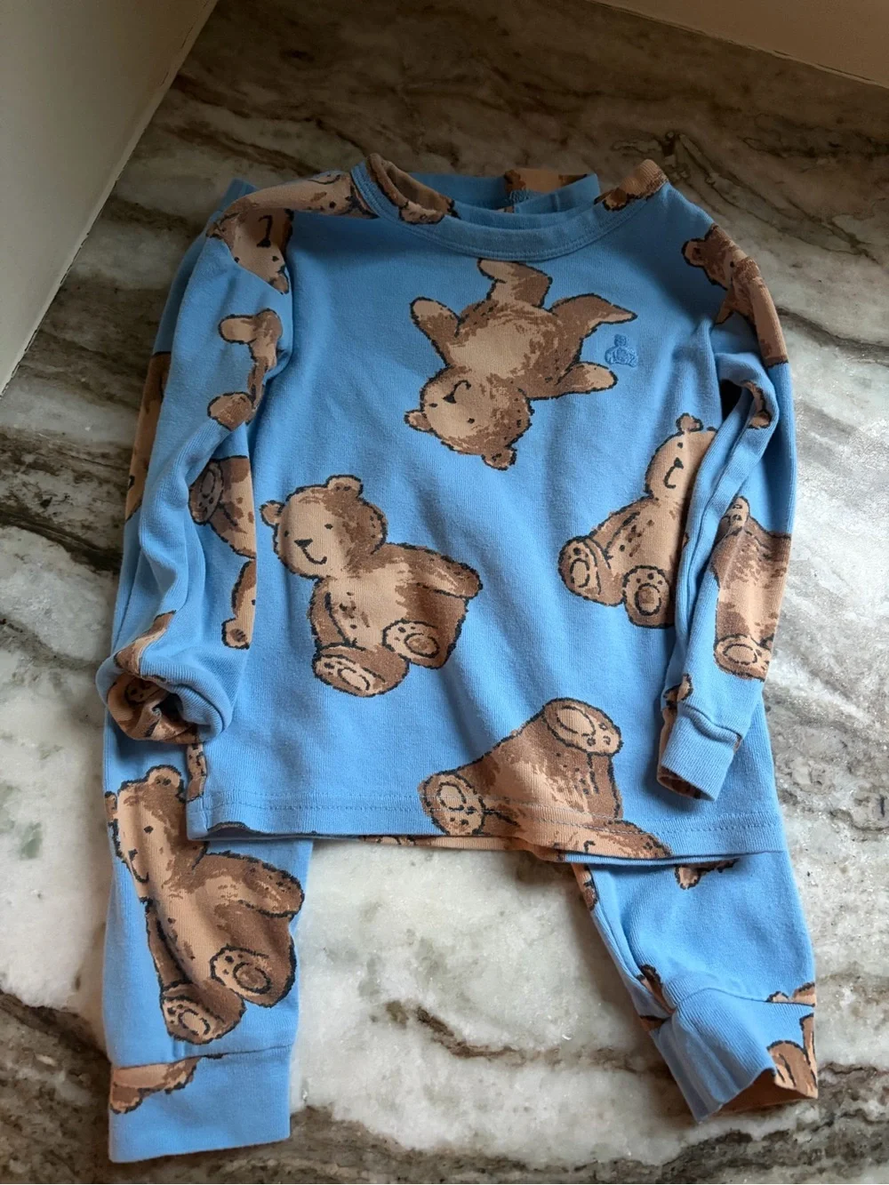 Gap boy pajamas size 2